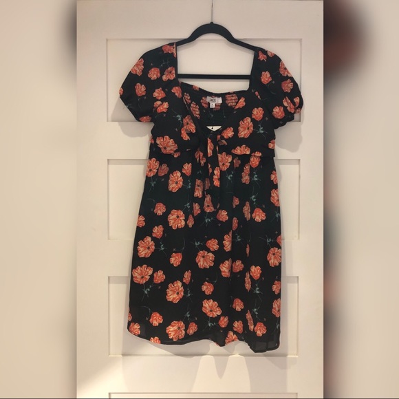 Black floral print tie front mini dress - Picture 4 of 5